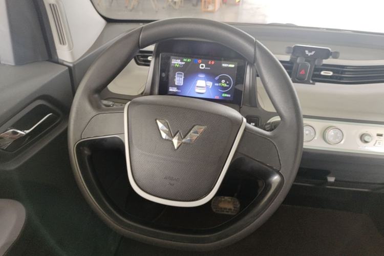 Used Wuling Hongguang MINIEV 2021 Macaron Premium Model – Lithium-NMC Steering Wheel