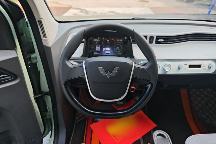 Used Wuling Hongguang MINIEV 2021 Macaron Fashion Model Lithium Iron Phosphate Steering Wheel