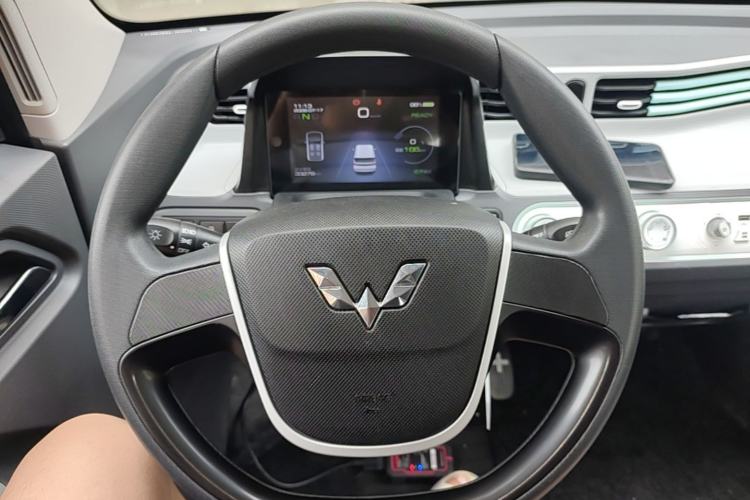 Used Wuling Hongguang MINIEV 2021 Macaron Premium Model – Lithium Iron Phosphate Steering Wheel