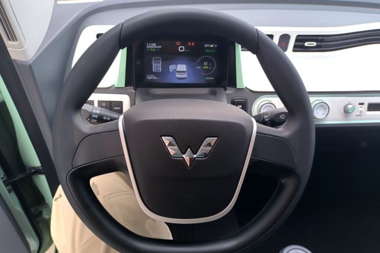 Used Wuling Hongguang MINIEV 2021 Macaron Premium Model – Lithium-NMC Steering Wheel