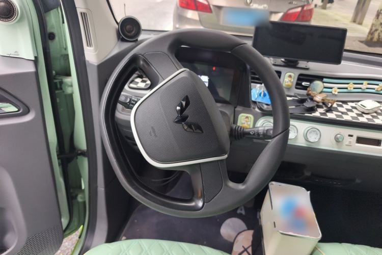 Used Wuling Hongguang MINIEV 2021 Macaron Premium Model – Lithium-NMC Steering Wheel