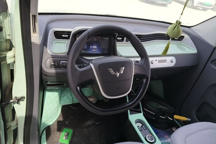 Used Wuling Hongguang MINIEV 2021 Macaron Premium Model – Lithium Iron Phosphate Steering Wheel