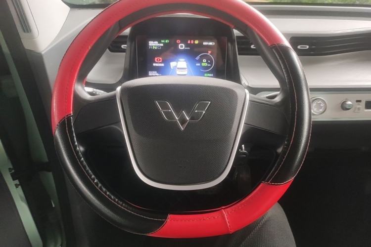 Used Wuling Hongguang MINIEV 2021 Macaron Premium Model – Lithium Iron Phosphate Steering Wheel
