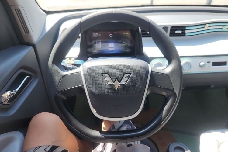 Used Wuling Hongguang MINIEV 2021 Macaron Premium Model – Lithium Iron Phosphate Steering Wheel