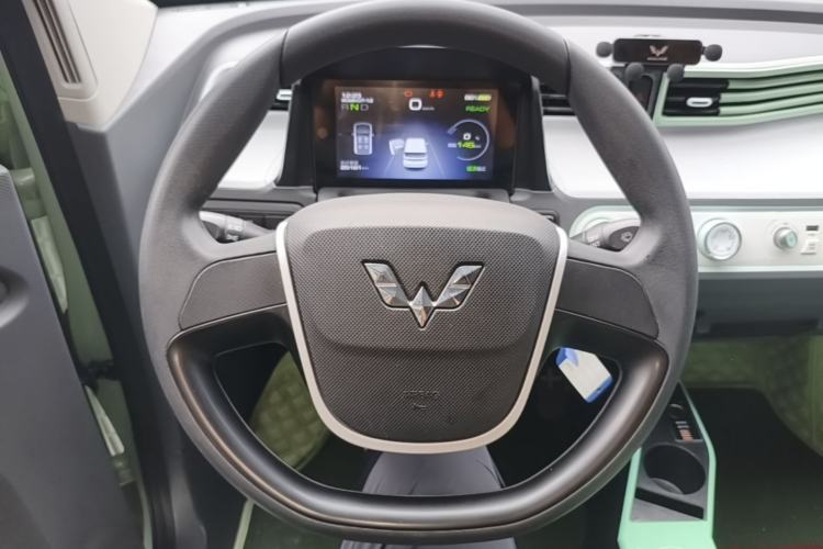 Used Wuling Hongguang MINIEV 2021 Macaron Premium Model – Lithium Iron Phosphate Steering Wheel
