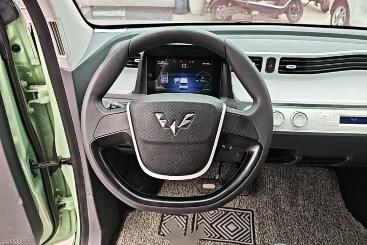 Used Wuling Hongguang MINIEV 2021 Macaron Premium Model – Lithium Iron Phosphate Steering Wheel