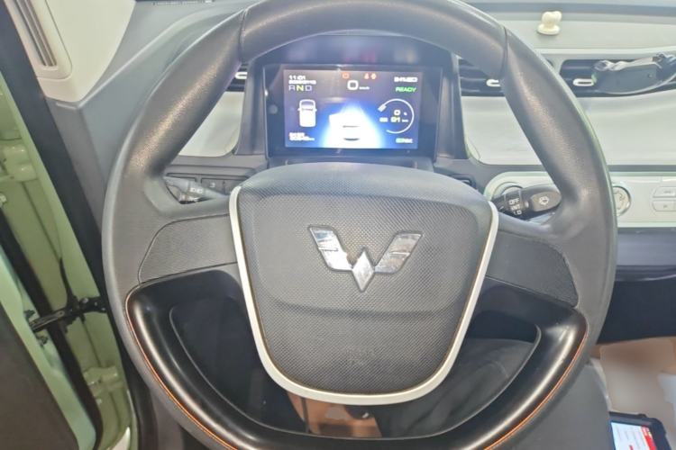 Used Wuling Hongguang MINIEV 2021 Macaron Premium Model – Lithium Iron Phosphate Steering Wheel