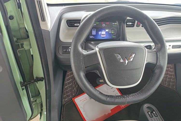 Used Wuling Hongguang MINIEV 2021 Macaron Fashion Edition Lithium-Ion Battery Steering Wheel