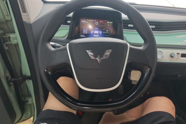 Used Wuling Hongguang MINIEV 2021 Macaron Premium Model – Lithium Iron Phosphate Steering Wheel