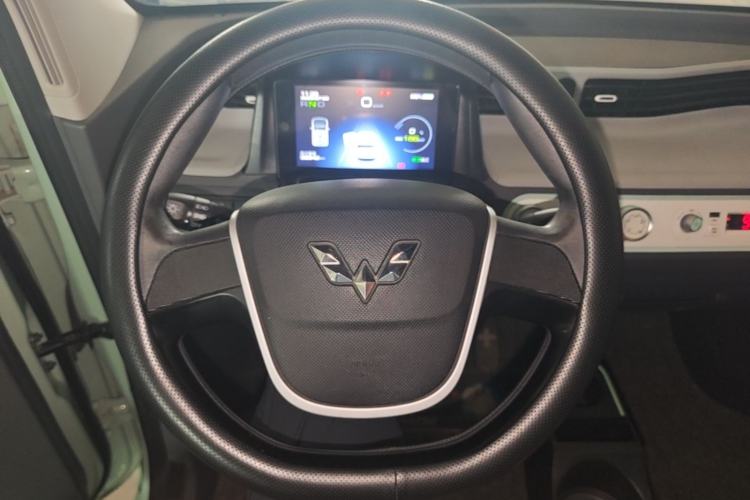 Used Wuling Hongguang MINIEV 2021 Macaron Premium Model – Lithium Iron Phosphate Steering Wheel