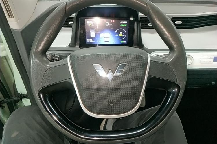 Used Wuling Hongguang MINIEV 2021 Macaron Premium Model – Lithium Iron Phosphate Steering Wheel