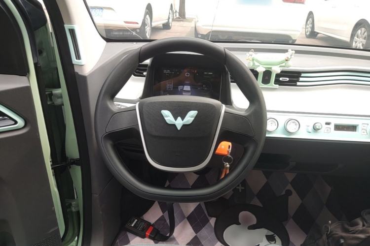 Used Wuling Hongguang MINIEV 2021 Macaron Fashion Model Lithium Iron Phosphate Steering Wheel