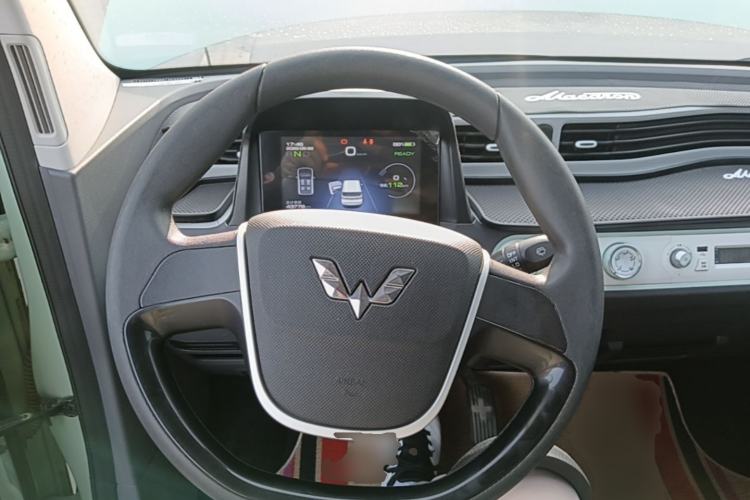 Used Wuling Hongguang MINIEV 2021 Macaron Premium Model – Lithium-NMC Steering Wheel