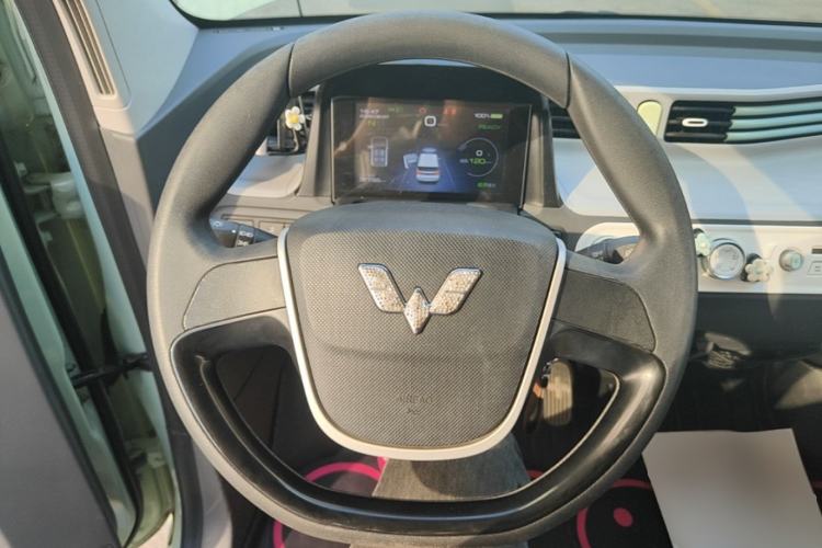 Used Wuling Hongguang MINIEV 2021 Macaron Fashion Model Lithium Iron Phosphate Steering Wheel
