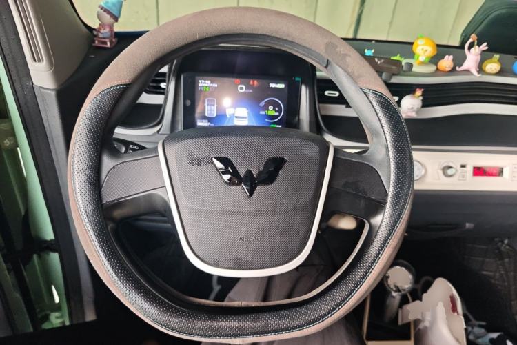 Used Wuling Hongguang MINIEV 2021 Macaron Premium Model – Lithium Iron Phosphate Steering Wheel