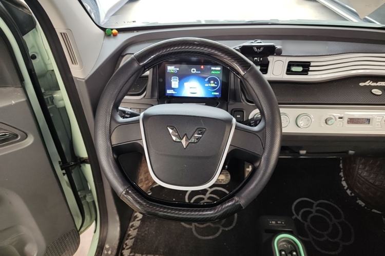 Used Wuling Hongguang MINIEV 2021 Macaron Premium Model – Lithium Iron Phosphate Steering Wheel