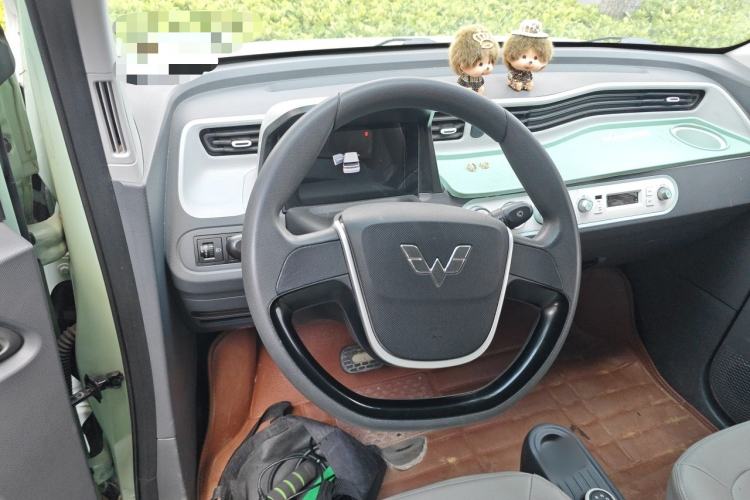Used Wuling Hongguang MINIEV 2021 Macaron Premium Model – Lithium Iron Phosphate Steering Wheel