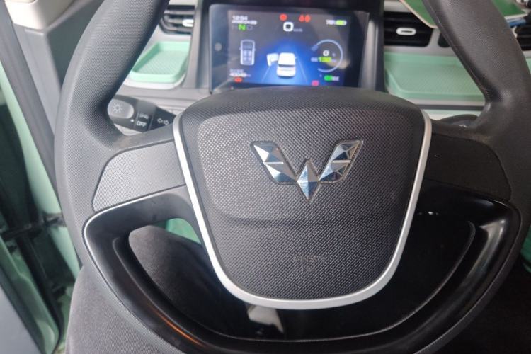 Used Wuling Hongguang MINIEV 2021 Macaron Premium Model – Lithium Iron Phosphate Steering Wheel