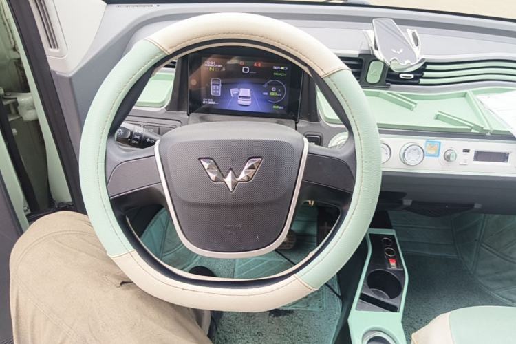 Used Wuling Hongguang MINIEV 2021 Macaron Fashion Model Lithium Iron Phosphate Steering Wheel
