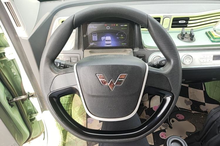 Used Wuling Hongguang MINIEV 2021 Macaron Fashion Model Lithium Iron Phosphate Steering Wheel