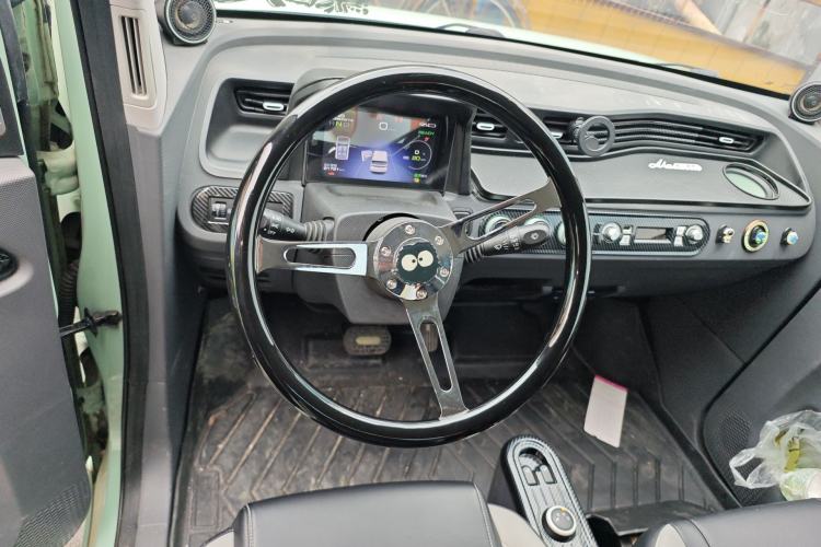Used Wuling Hongguang MINIEV 2021 Macaron Premium Model – Lithium-NMC Steering Wheel