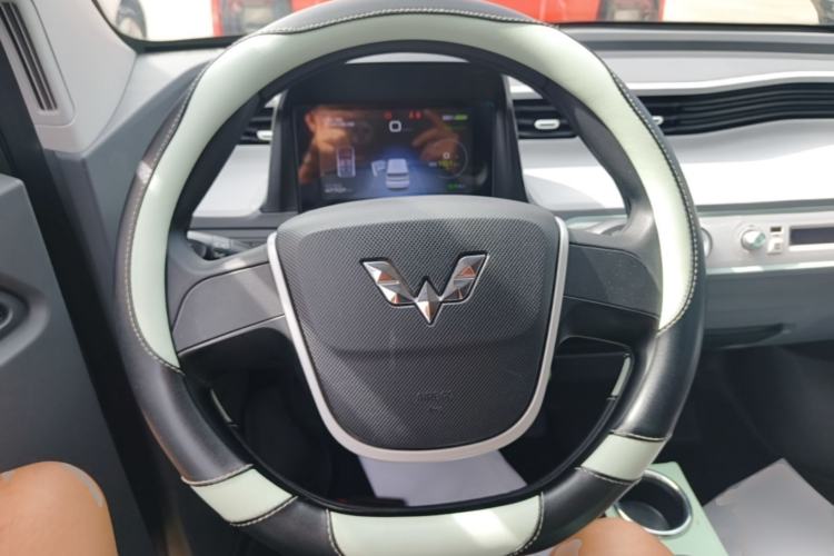 Used Wuling Hongguang MINIEV 2021 Macaron Premium Model – Lithium Iron Phosphate Steering Wheel