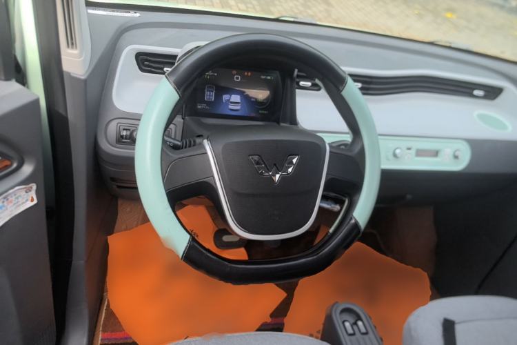 Used Wuling Hongguang MINIEV 2021 Macaron Premium Model – Lithium-NMC Steering Wheel