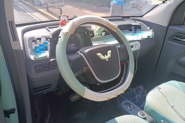 Used Wuling Hongguang MINIEV 2021 Macaron Premium Model – Lithium Iron Phosphate Steering Wheel