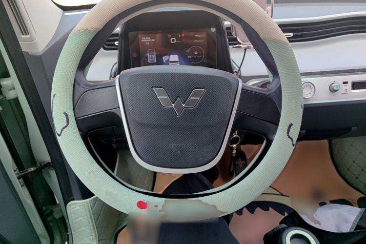 Used Wuling Hongguang MINIEV 2021 Macaron Fashion Model Lithium Iron Phosphate Steering Wheel