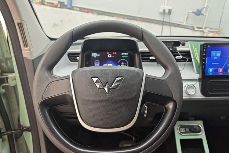 Used Wuling Hongguang MINIEV 2021 Macaron Premium Model – Lithium-NMC Steering Wheel