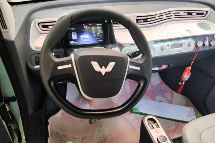 Used Wuling Hongguang MINIEV 2021 Macaron Premium Model – Lithium Iron Phosphate Steering Wheel