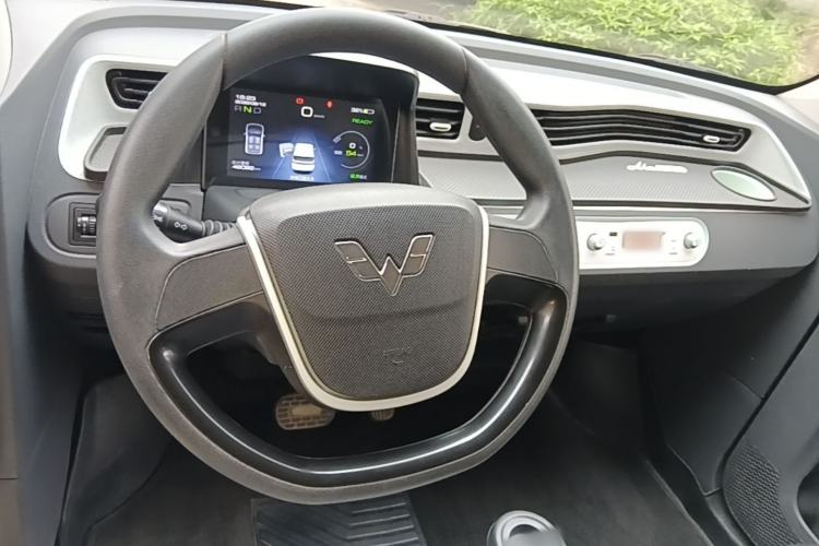 Used Wuling Hongguang MINIEV 2021 Macaron Sandwich Model 170 km Lithium Iron Phosphate Steering Wheel