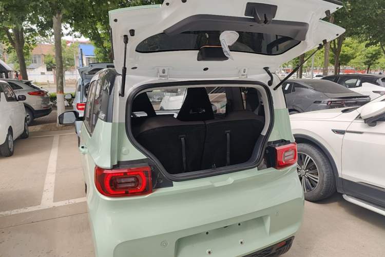 Used Wuling Hongguang MINIEV 2021 Macaron Premium Model – Lithium Iron Phosphate Trunk