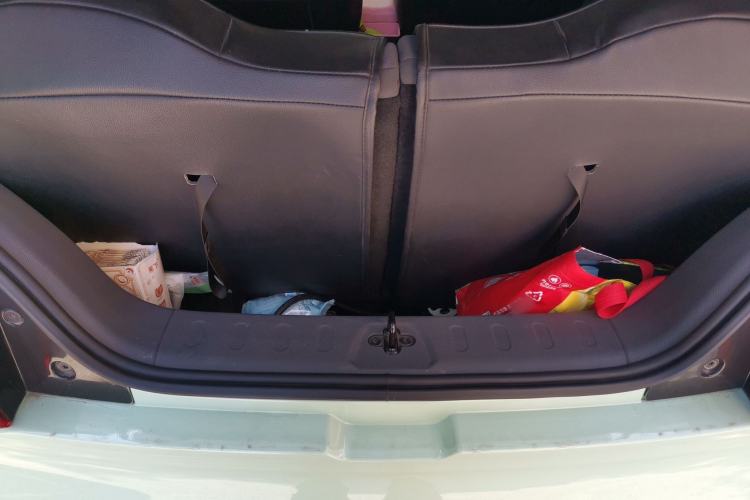 Used Wuling Hongguang MINIEV 2021 Macaron Premium Model – Lithium Iron Phosphate Trunk