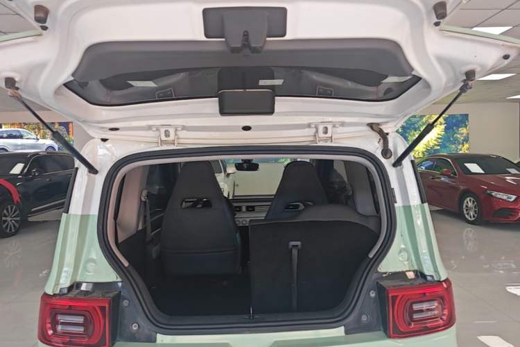 Used Wuling Hongguang MINIEV 2021 Macaron Fashion Model Lithium Iron Phosphate Trunk