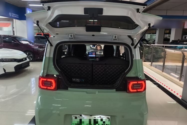 Used Wuling Hongguang MINIEV 2021 Macaron Premium Model – Lithium Iron Phosphate Trunk