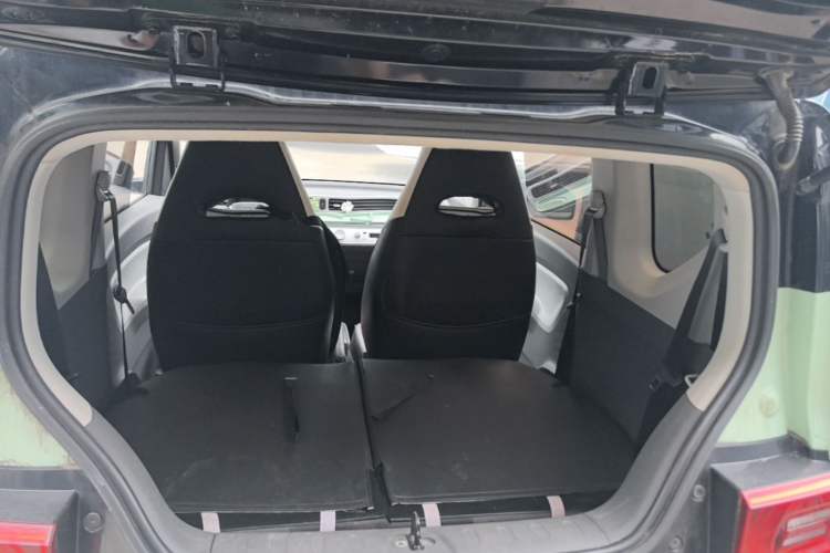 Used Wuling Hongguang MINIEV 2021 Macaron Fashion Model Lithium Iron Phosphate Trunk