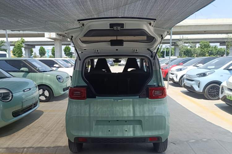 Used Wuling Hongguang MINIEV 2021 Macaron Fashion Model Lithium Iron Phosphate Trunk