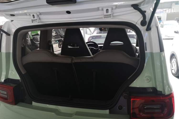 Used Wuling Hongguang MINIEV 2021 Macaron Premium Model – Lithium Iron Phosphate Trunk