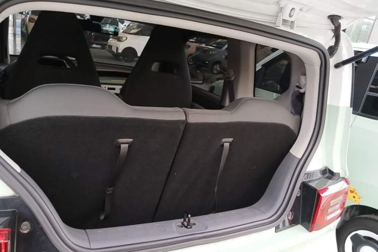 Used Wuling Hongguang MINIEV 2021 Macaron Premium Model – Lithium Iron Phosphate Trunk