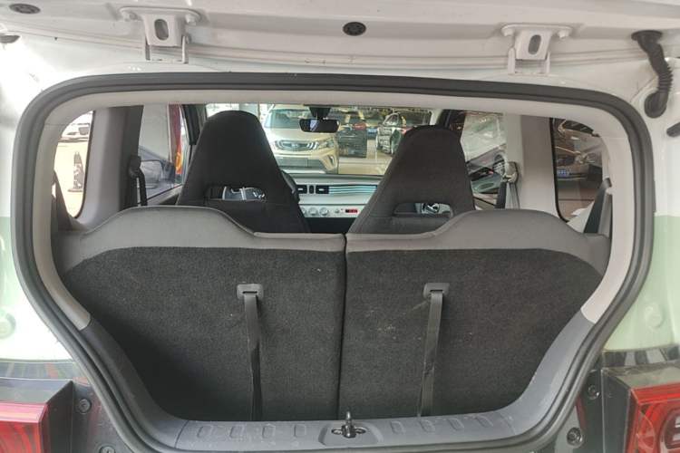 Used Wuling Hongguang MINIEV 2021 Macaron Fashion Edition Lithium-Ion Battery Trunk