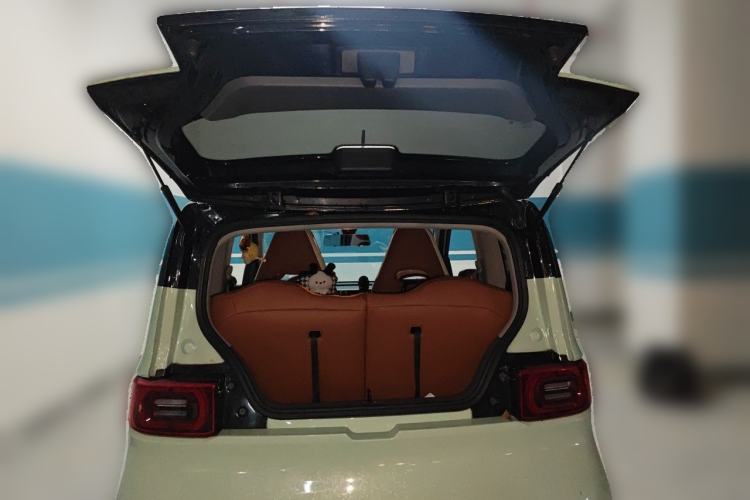 Used Wuling Hongguang MINIEV 2021 Macaron Premium Model – Lithium Iron Phosphate Trunk