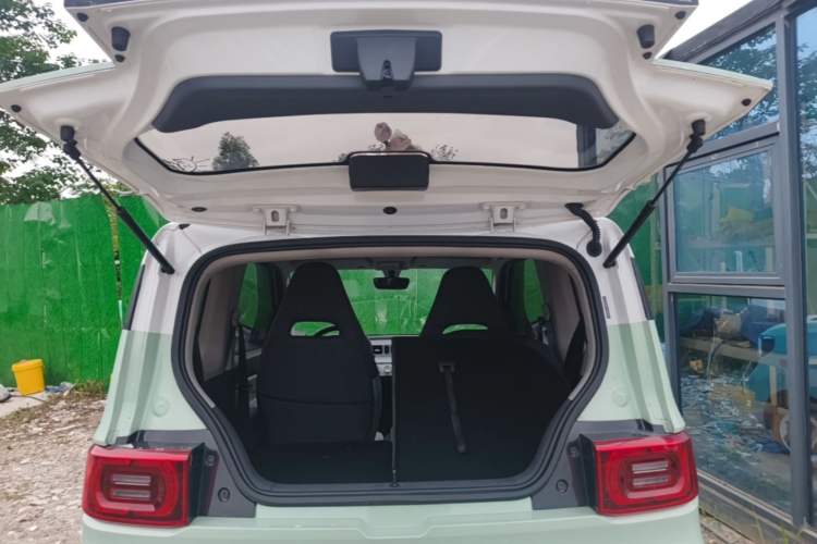 Used Wuling Hongguang MINIEV 2021 Macaron Fashion Model Lithium Iron Phosphate Trunk