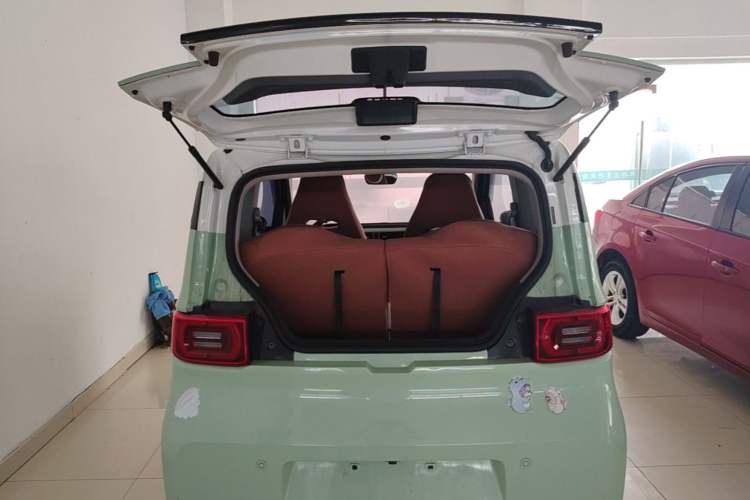 Used Wuling Hongguang MINIEV 2021 Macaron Premium Model – Lithium Iron Phosphate Trunk