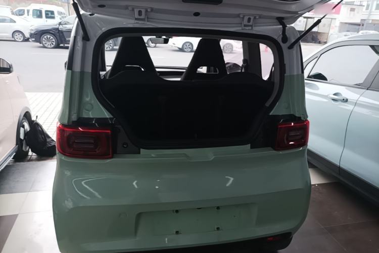 Used Wuling Hongguang MINIEV 2021 Macaron Sandwich Model 120 km Lithium Iron Phosphate Trunk
