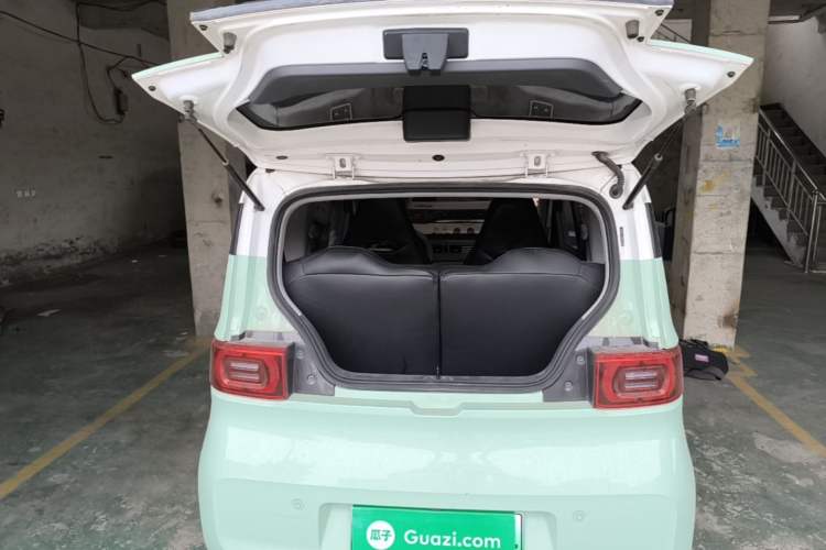 Used Wuling Hongguang MINIEV 2021 Macaron Fashion Model Lithium Iron Phosphate Trunk