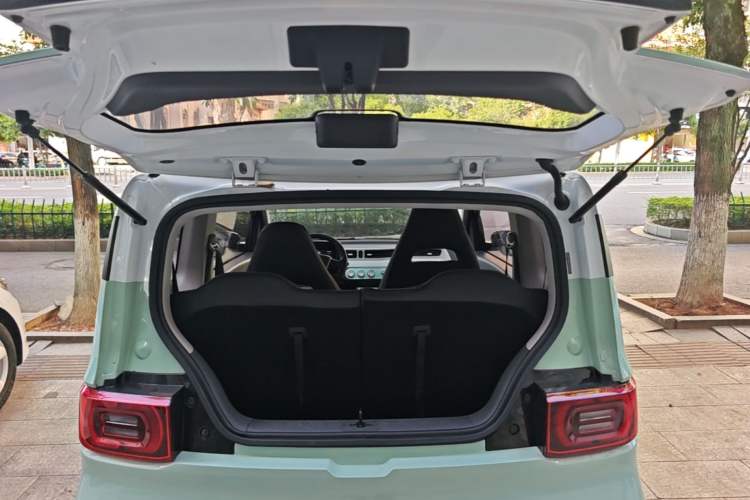 Used Wuling Hongguang MINIEV 2021 Macaron Fashion Model Lithium Iron Phosphate Trunk