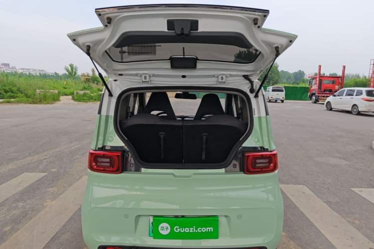 Used Wuling Hongguang MINIEV 2021 Macaron Fashion Model Lithium Iron Phosphate Trunk
