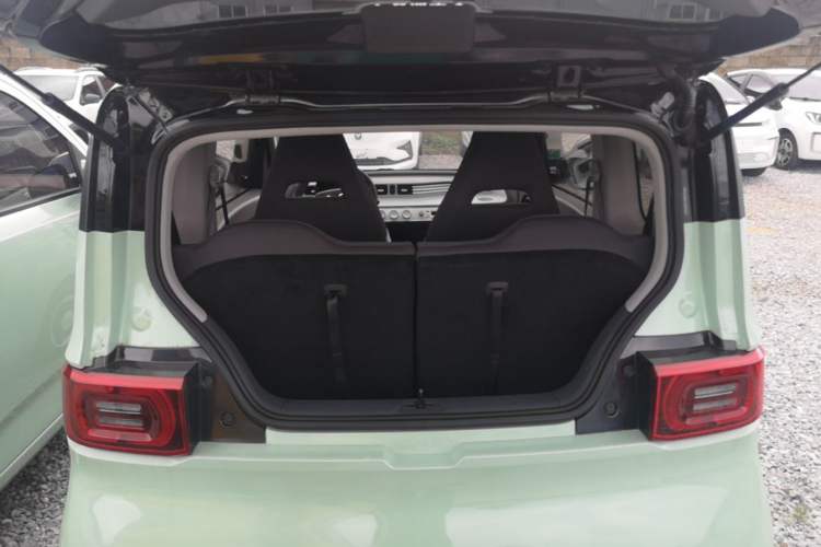 Used Wuling Hongguang MINIEV 2021 Macaron Premium Model – Lithium Iron Phosphate Trunk