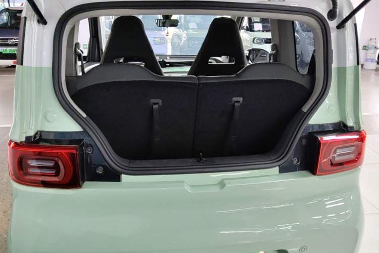 Used Wuling Hongguang MINIEV 2021 Macaron Premium Model – Lithium Iron Phosphate Trunk
